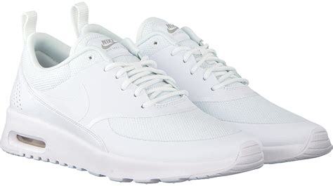 nike schoenen met witte zool|nike witte sneakers dames.